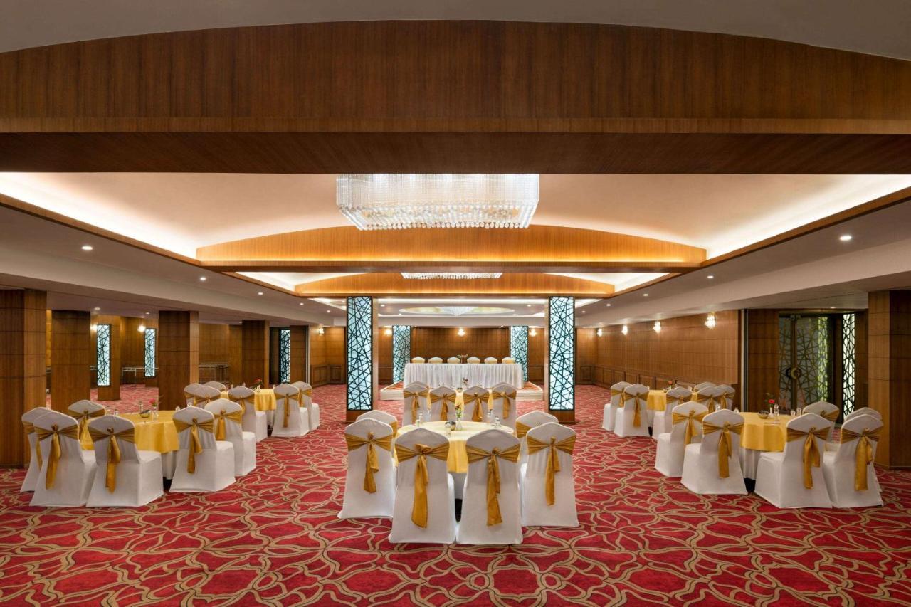 Chandauli Ramada By Wyndham Varanasi Katesar מראה חיצוני תמונה